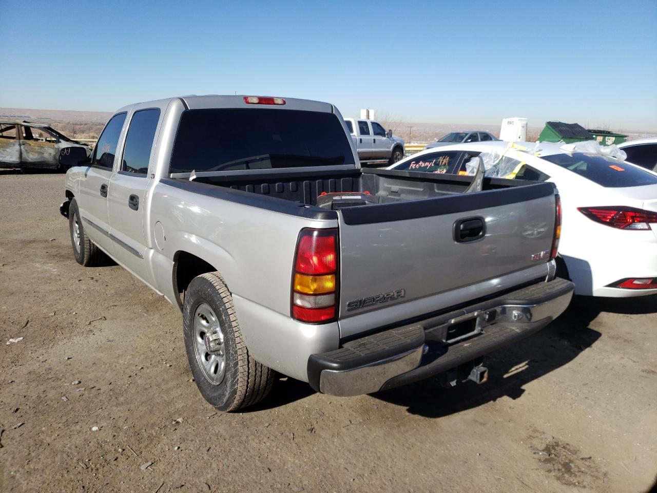 Zdjęcie 3 z aukcji – 2006 GMC NEW SIERRA z VIN 2GTEC13T761165243