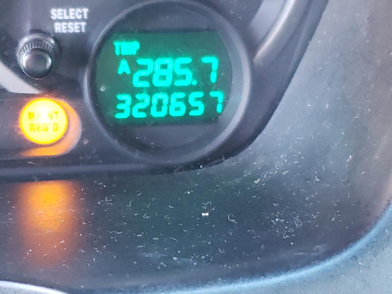 Photo 8 from auction – 2005 HONDA PILOT EXL with VIN 2HKYF18715H565697