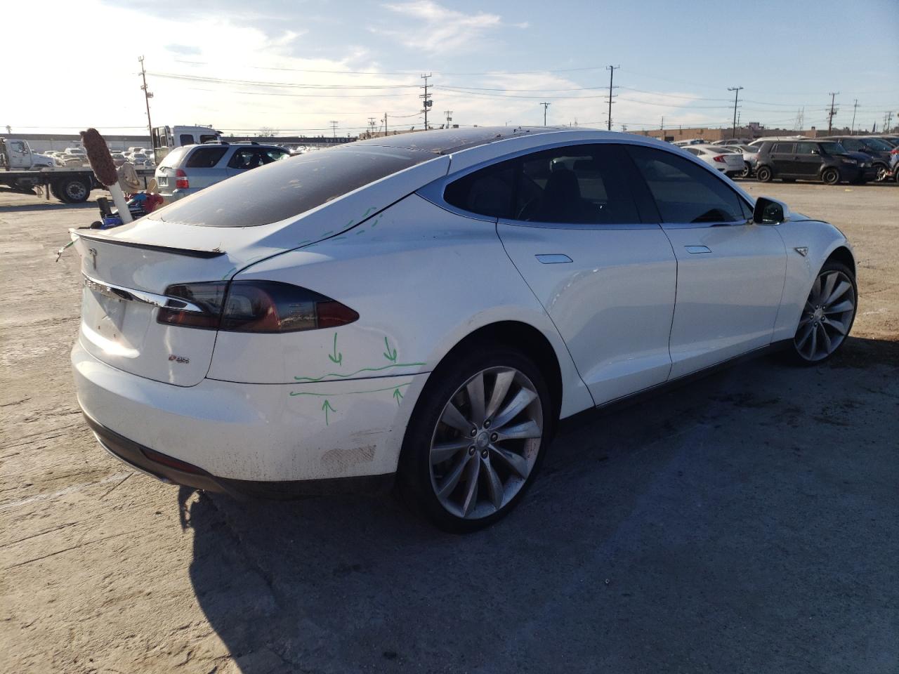 Photo 4 from auction – 2013 TESLA MODEL S with VIN 5YJSA1CP2DFP06477