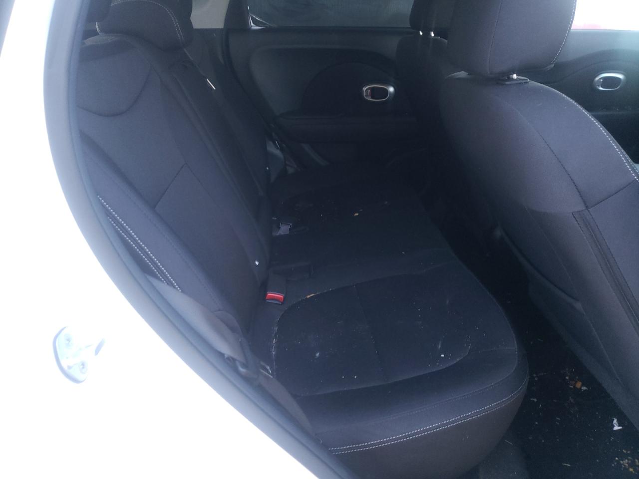 Photo 6 from auction – 2014 KIA SOUL with VIN KNDJN2A22E7065268