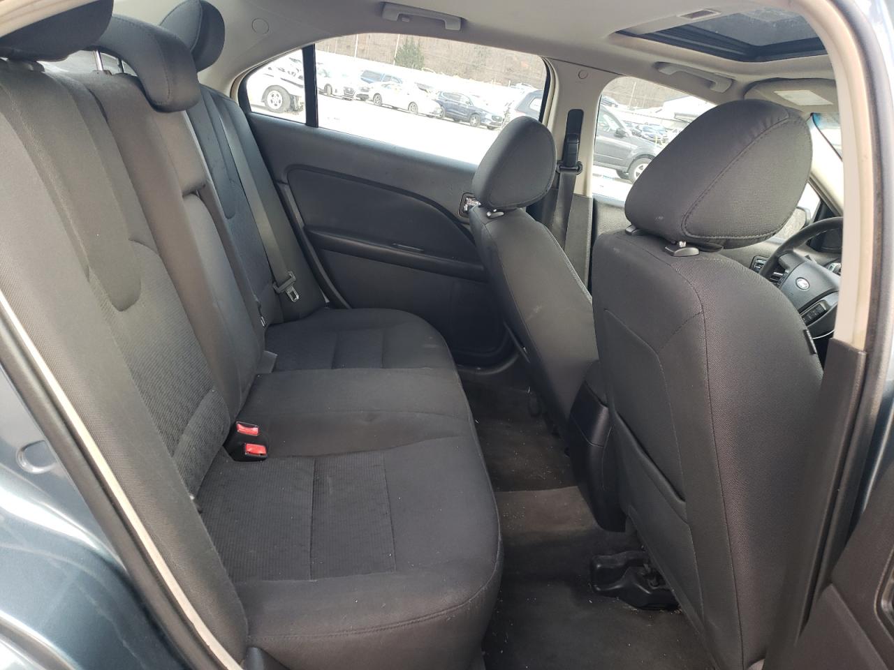 Photo 6 from auction – 2011 FORD FUSION SE with VIN 3FAHP0HA5BR112992