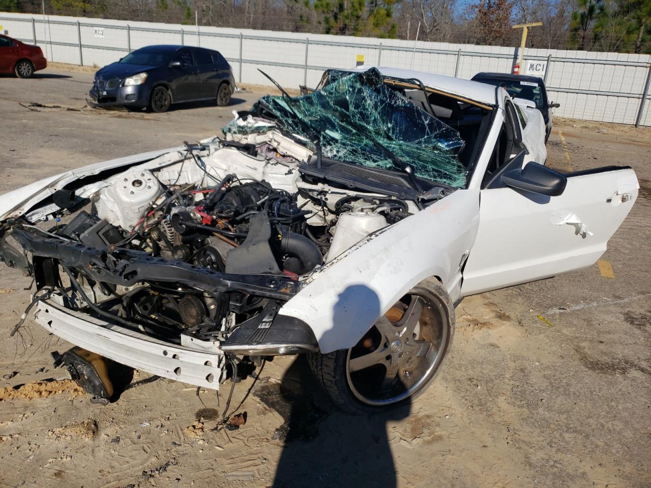 Photo 2 from auction – 2007 FORD MUSTANG with VIN 1ZVFT80N575252378