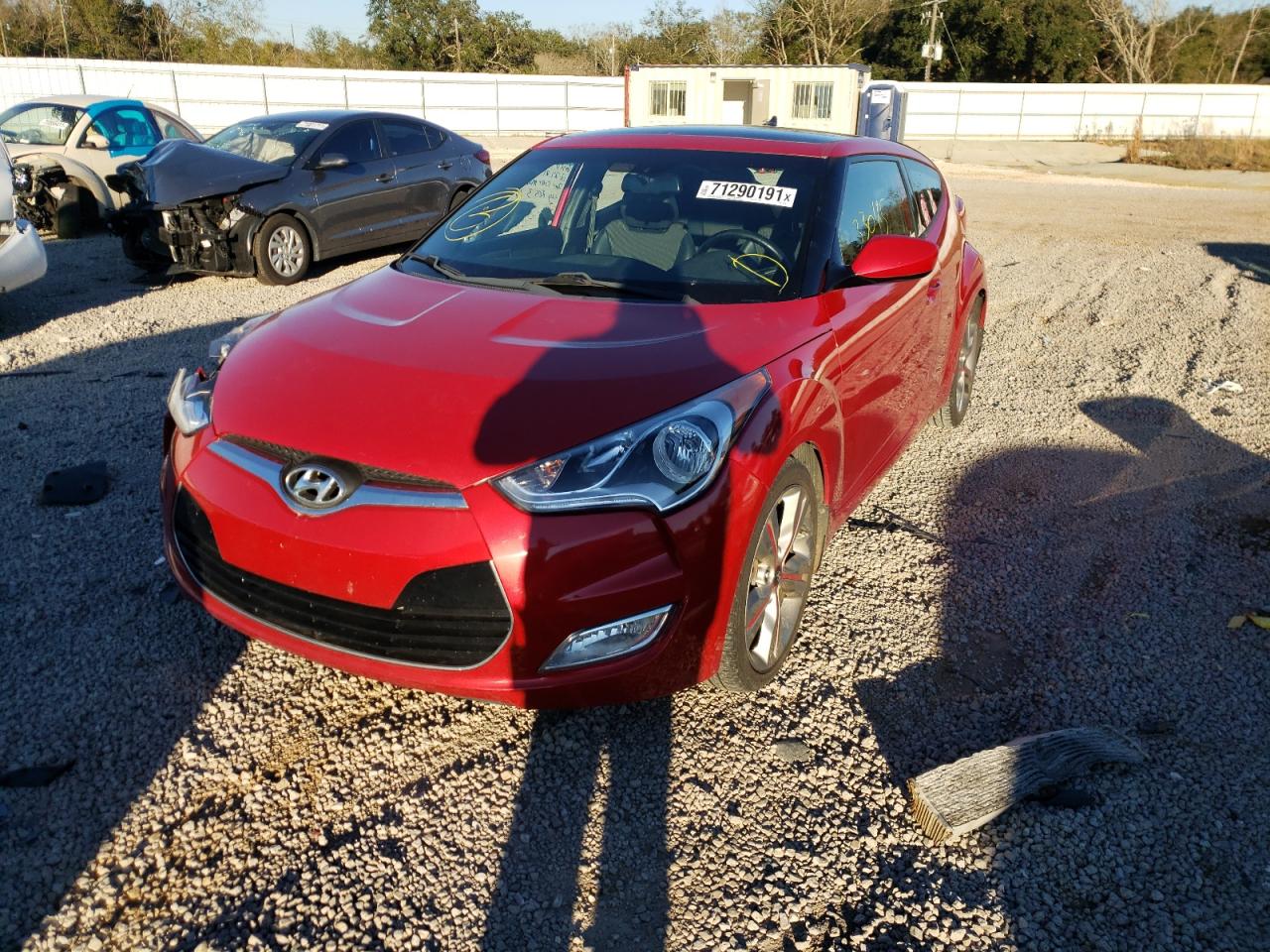 Photo 2 from auction – 2016 HYUNDAI VELOSTER with VIN KMHTC6AD0GU297469
