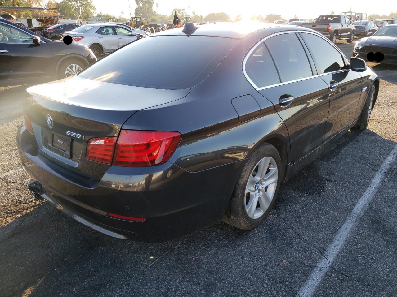 Photo 4 from auction – 2013 BMW 528 I with VIN WBAXG5C58DD232789