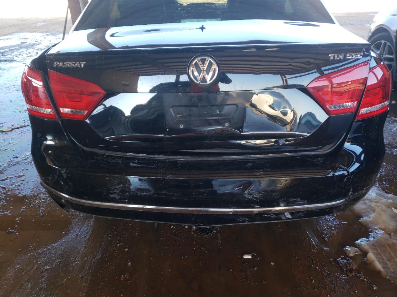 Photo 9 from auction – 2014 VOLKSWAGEN PASSAT SEL with VIN 1VWCN7A33EC108938