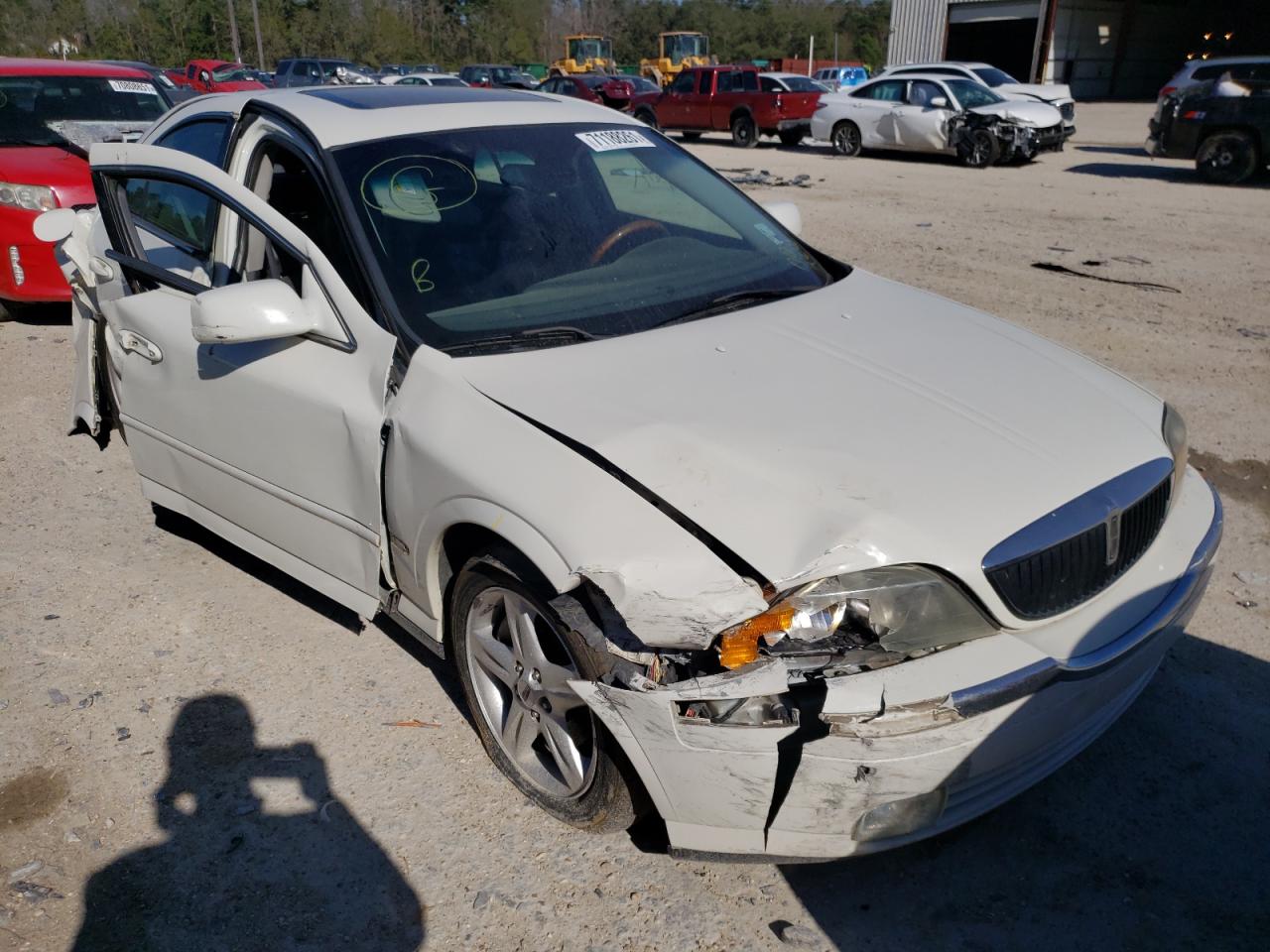 LINCOLN LS 2002 with VIN 1LNHM86S32Y677493 - Photo from auction