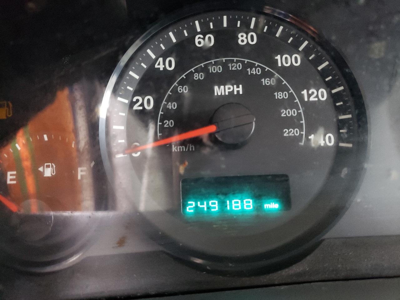 Photo 8 from auction – 2006 JEEP GRAND CHER with VIN 1J4GR48K96C249335