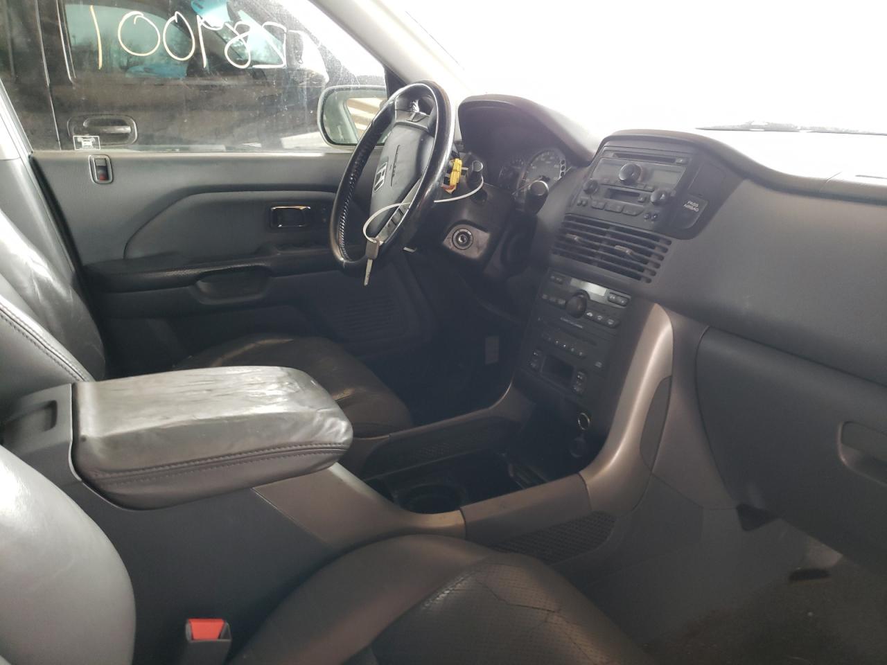 Фото 9 с аукциона – 2005 HONDA PILOT EXL с VIN 5FNYF18545B037262