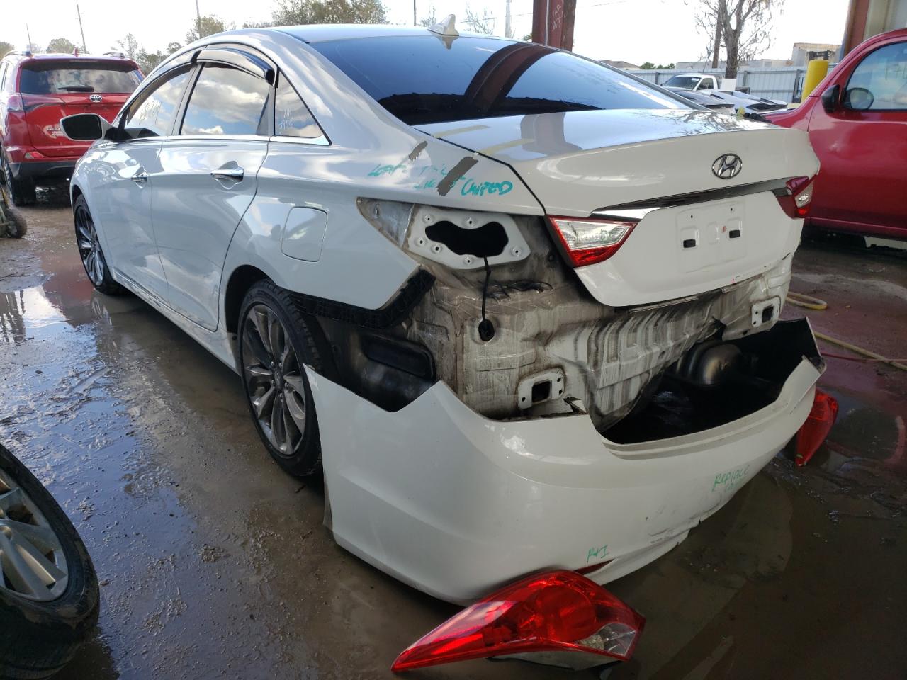 Photo 3 from auction – 2011 HYUNDAI SONATA SE with VIN 5NPEC4AC1BH115001