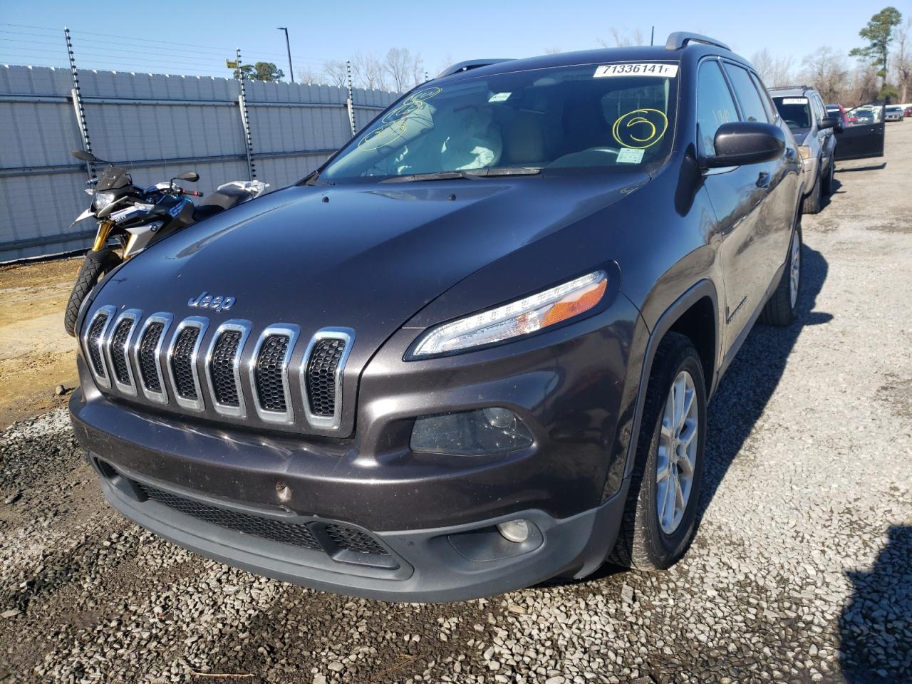 Photo 2 from auction – 2016 JEEP CHEROKEE L with VIN 1C4PJLCB0GW284117