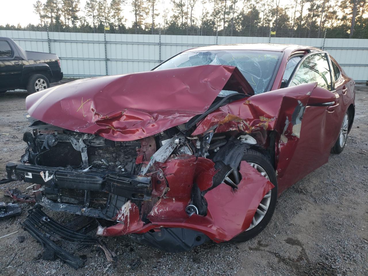 Photo 2 from auction – 2013 LEXUS ES 350 with VIN JTHBK1GG1D2050071
