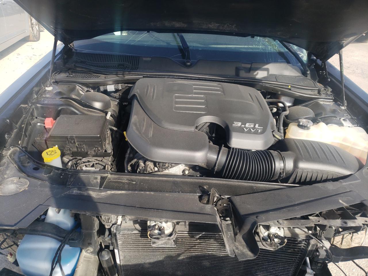 Photo 7 from auction – 2019 DODGE CHALLENGER with VIN 2C3CDZGGXKH663538