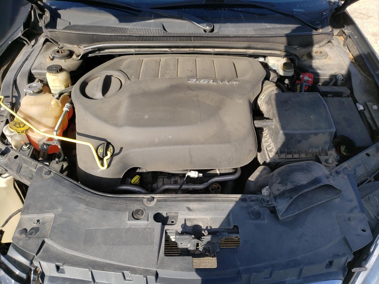 Photo 7 from auction – 2012 CHRYSLER 200 LIMITE with VIN 1C3CCBCG0CN326269