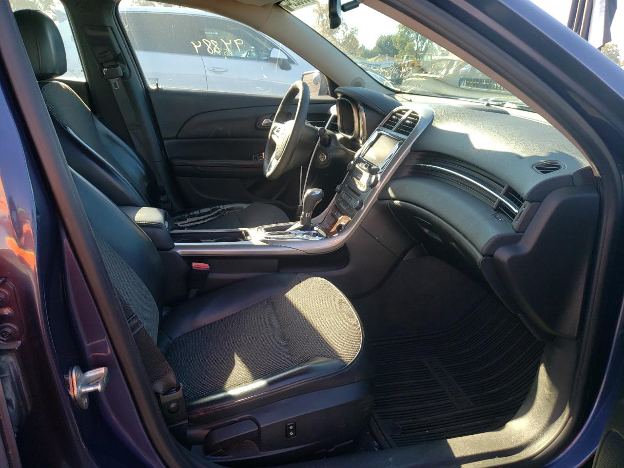 Photo 5 from auction – 2013 CHEVROLET MALIBU 1LT with VIN 1G11C5SA1DF344334