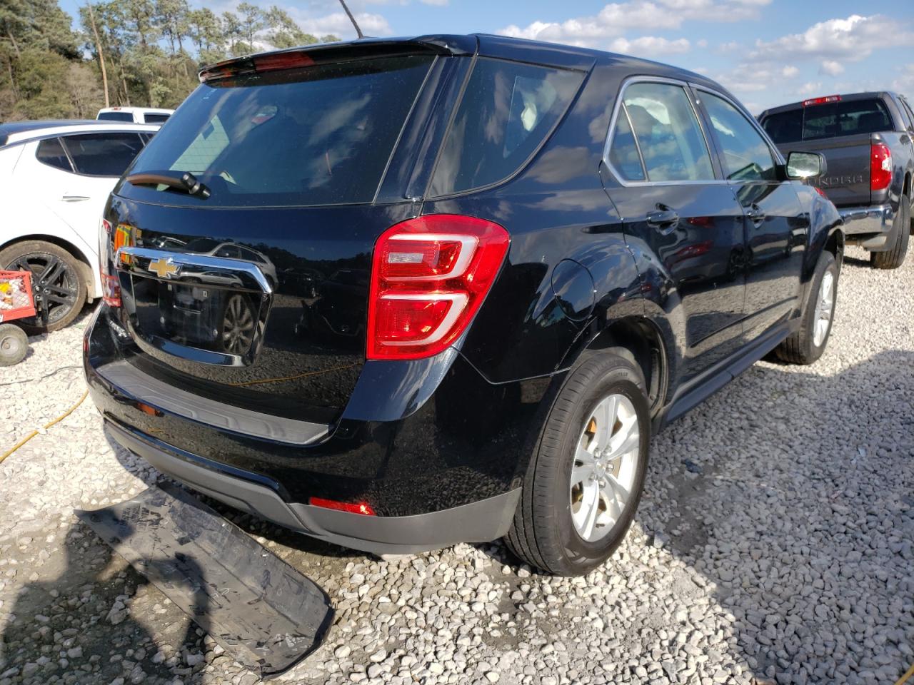 Photo 4 from auction – 2017 CHEVROLET EQUINOX LS with VIN 2GNALBEK4H1520047