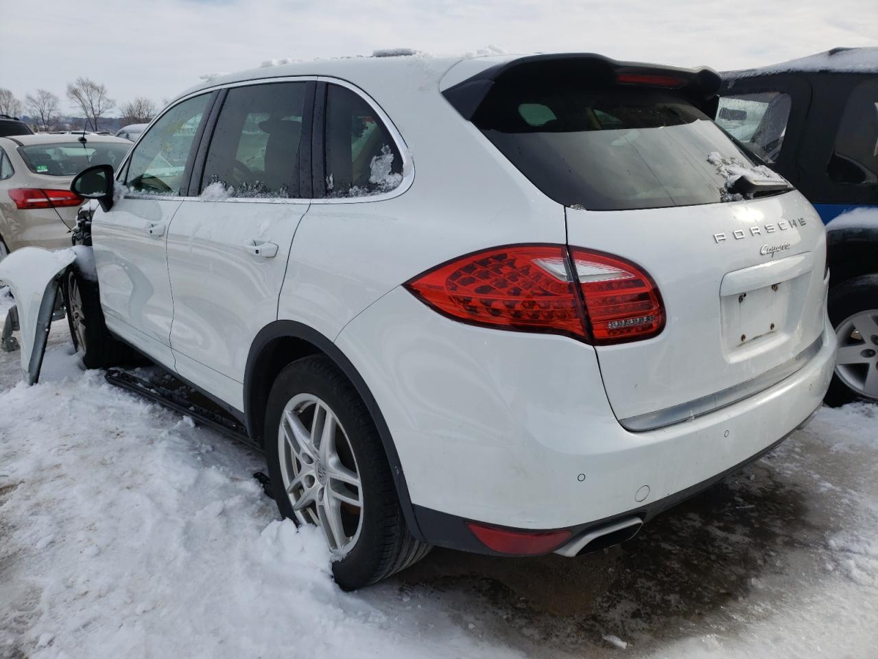 Photo 3 from auction – 2014 PORSCHE CAYENNE with VIN WP1AA2A21ELA93919
