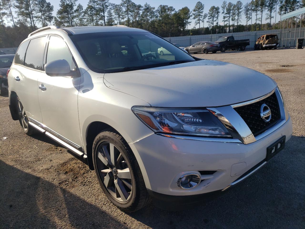 NISSAN PATHFINDER 2015 with VIN 5N1AR2MM6FC646052 - Photo from auction