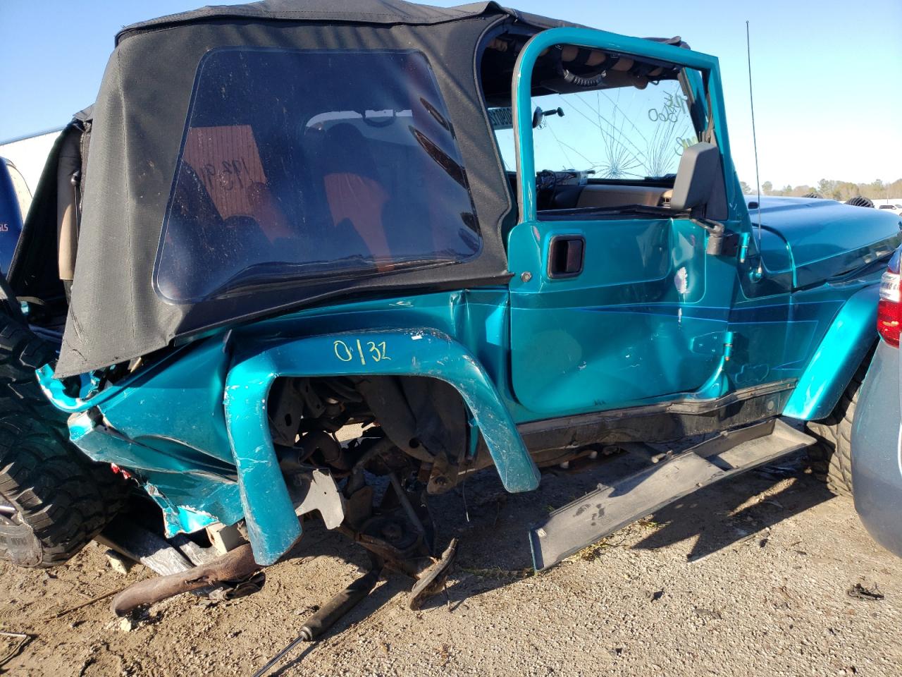 Photo 9 from auction – 2000 JEEP WRANGLER / with VIN 1J4FA59SXYP705149
