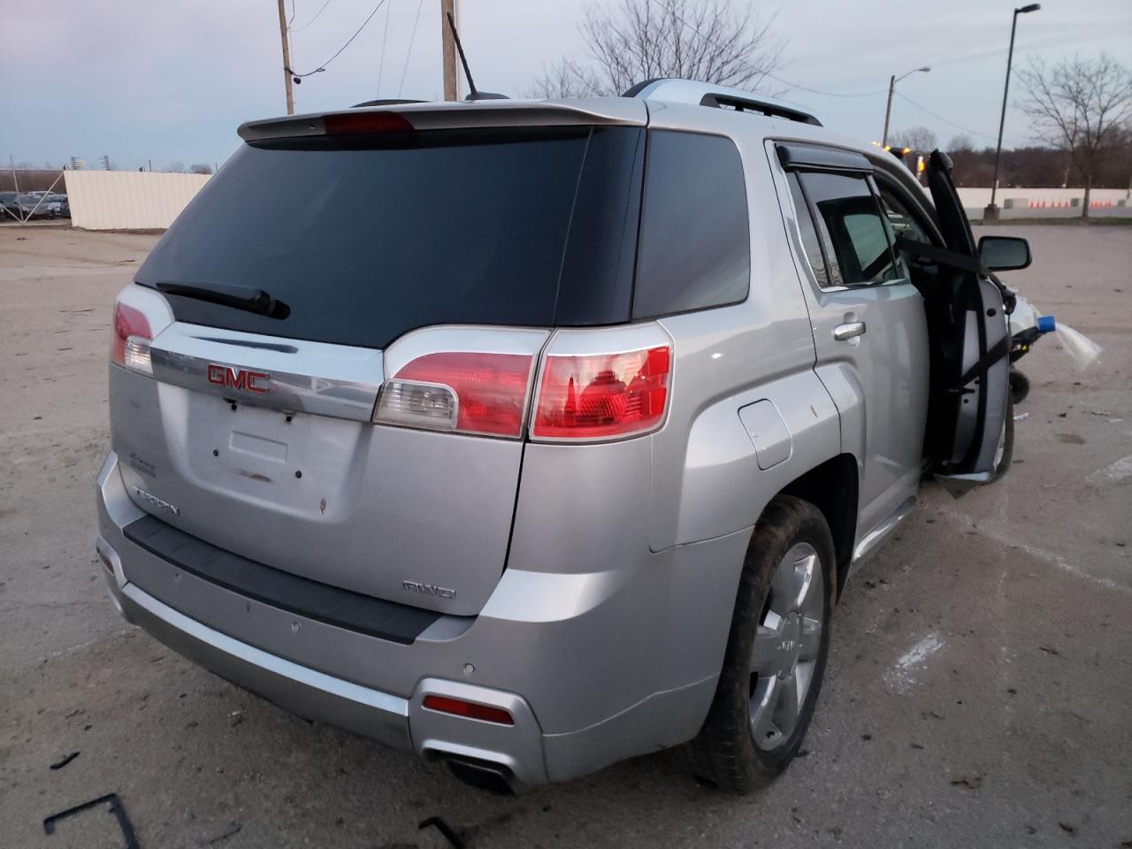 Photo 4 from auction – 2015 GMC TERRAIN DE with VIN 2GKFLZE30F6177130