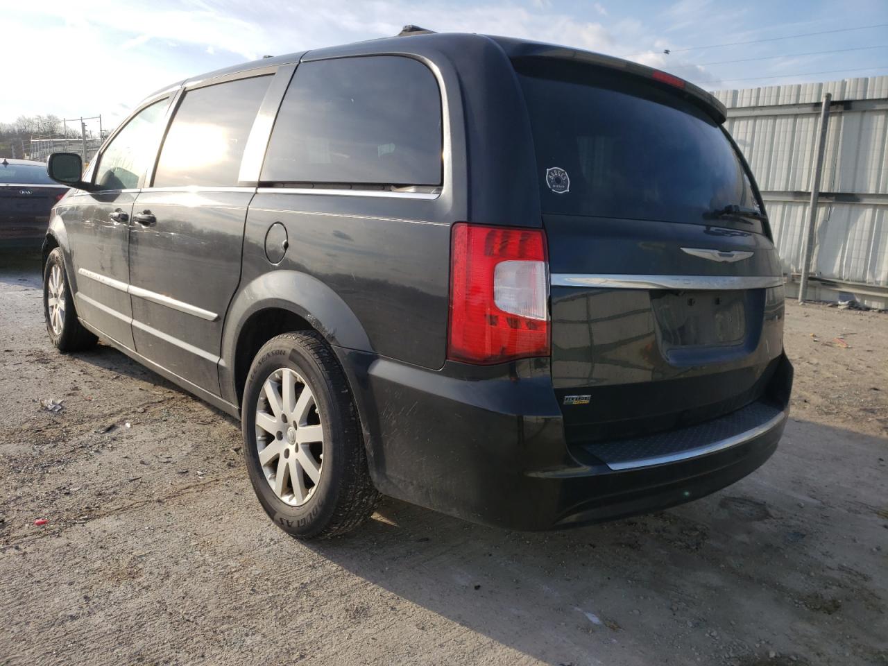 Photo 3 from auction – 2013 CHRYSLER TOWN & COU with VIN 2C4RC1BG1DR775739
