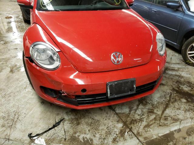 Photo 9 from auction – 2014 VOLKSWAGEN BEETLE with VIN 3VWJP7AT7EM629578