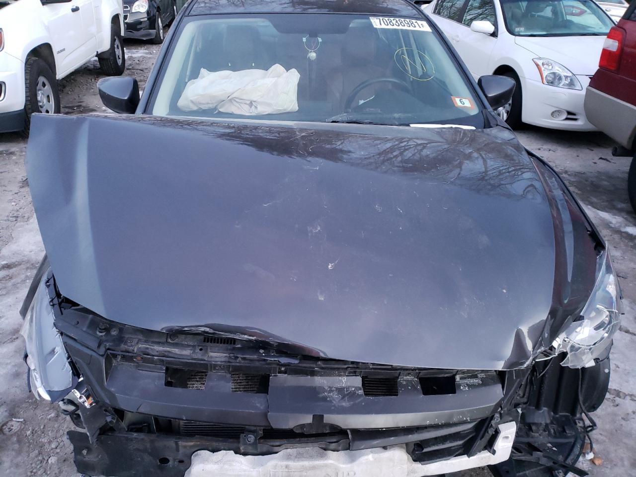 Photo 7 from auction – 2014 MAZDA 3 TOURING with VIN JM1BM1V7XE1122763