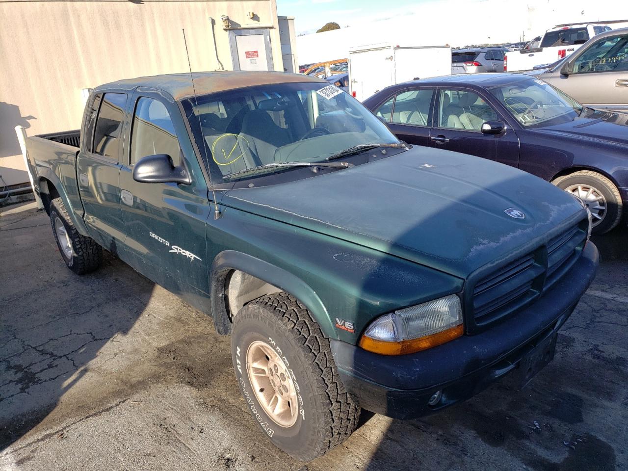 DODGE DAKOTA 2000 with VIN 1B7GG2AX6YS781916 - Photo from auction