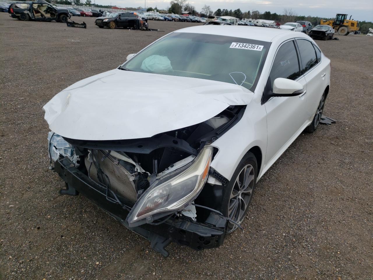 Photo 2 from auction – 2016 TOYOTA AVALON XLE with VIN 4T1BK1EB9GU200652
