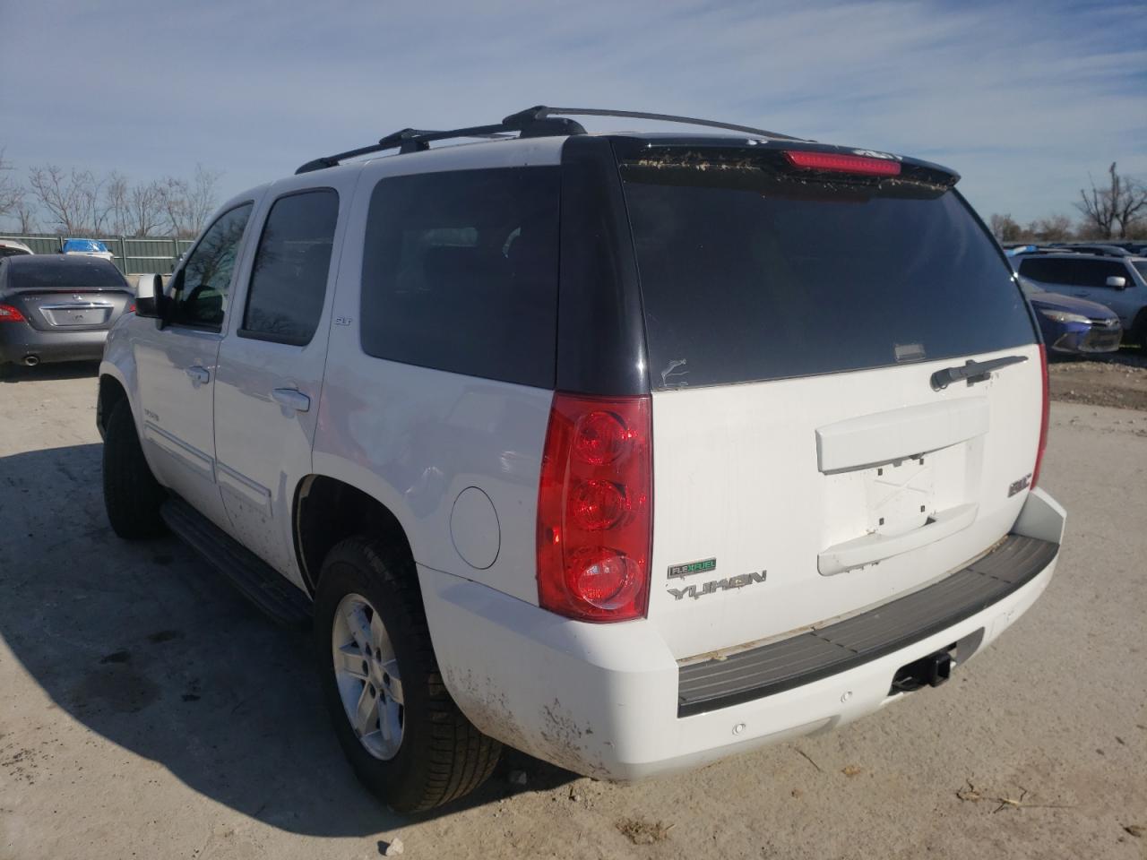 Photo 3 from auction – 2010 GMC YUKON SLT with VIN 1GKUKCE09AR203511