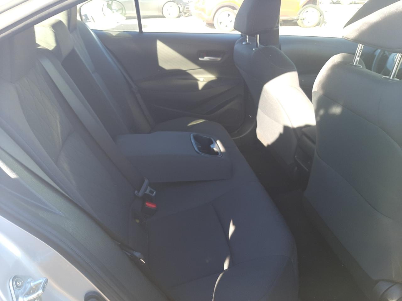 Photo 6 from auction – 2020 TOYOTA COROLLA LE with VIN JTDEPRAE2LJ041227
