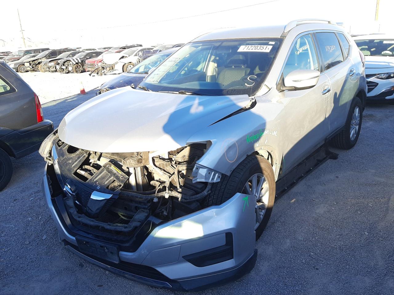 Photo 2 from auction – 2017 NISSAN ROGUE S with VIN KNMAT2MT1HP550869