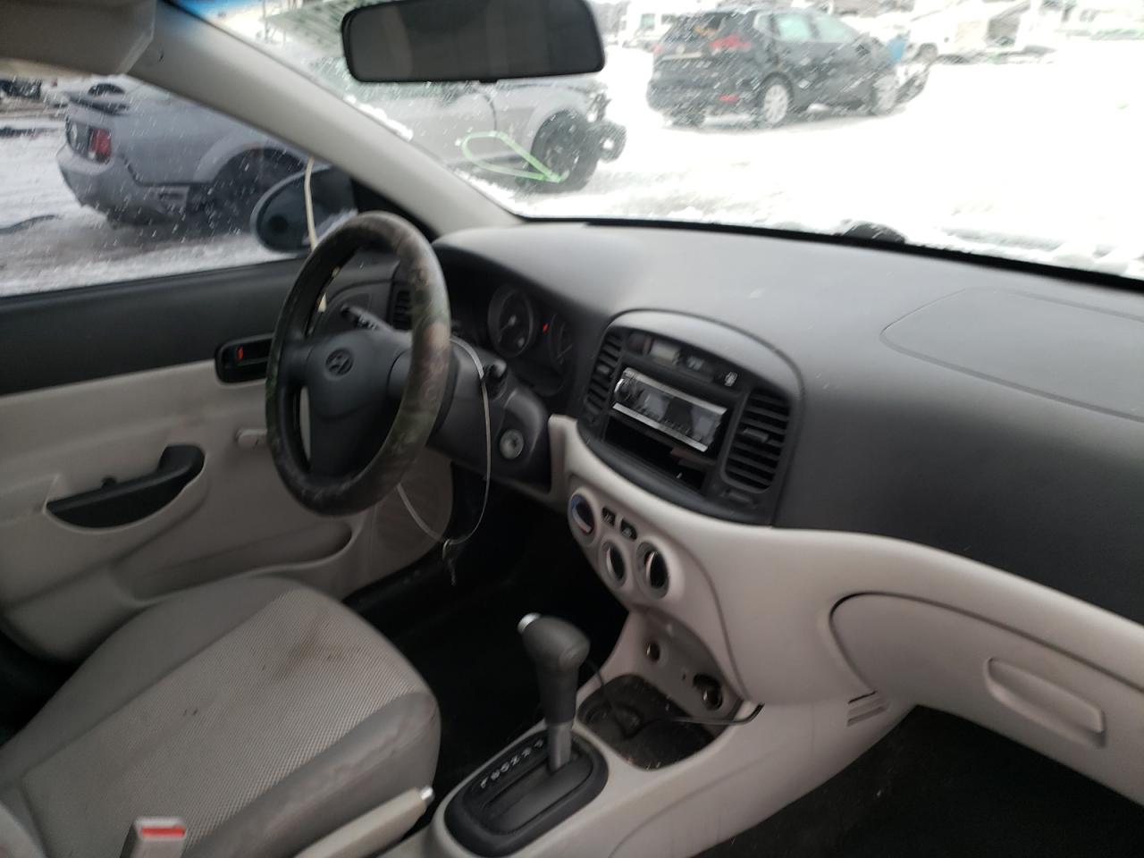 Photo 9 from auction – 2008 HYUNDAI ACCENT GLS with VIN KMHCN46C58U238580