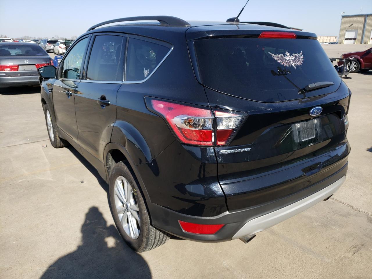 Photo 3 from auction – 2018 FORD ESCAPE SE with VIN 1FMCU0GD0JUA43222