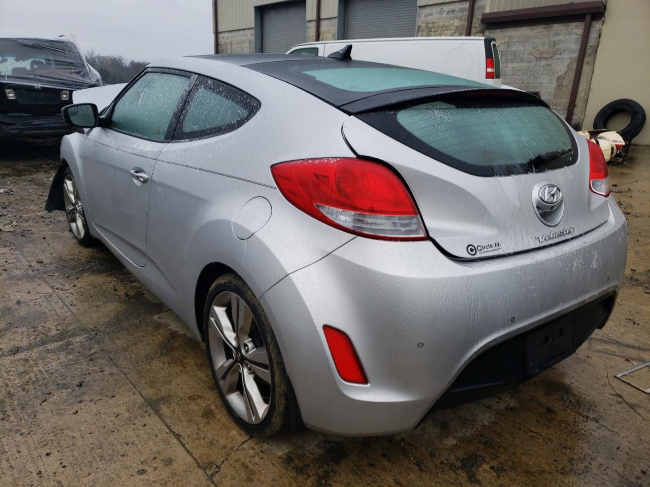 Photo 3 from auction – 2016 HYUNDAI VELOSTER with VIN KMHTC6AD2GU295562
