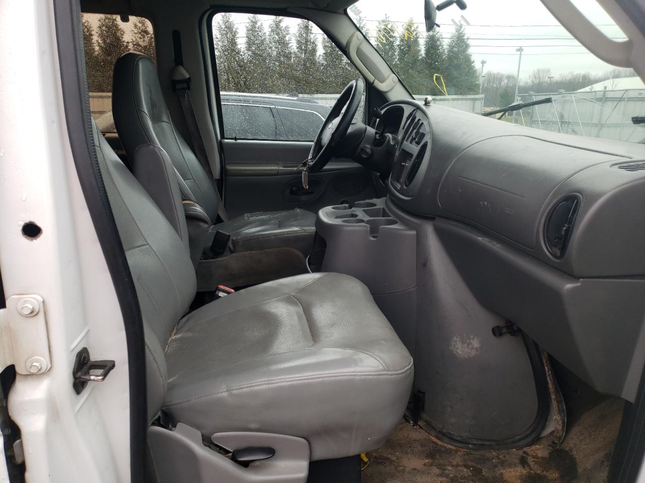 Photo 5 from auction – 2005 FORD ECONOLINE with VIN 1FTSS34P95HB29438