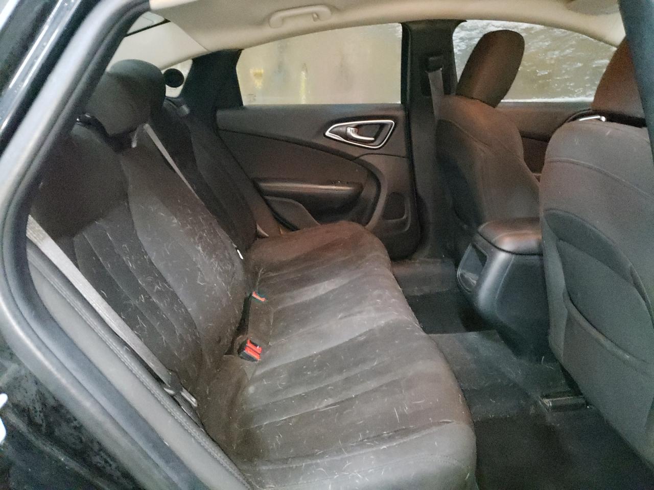 Photo 6 from auction – 2016 CHRYSLER 200 LX with VIN 1C3CCCFBXGN185822
