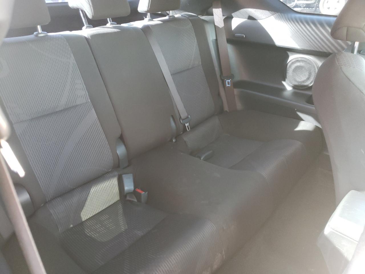 Photo 6 from auction – 2012 TOYOTA SCION TC with VIN JTKJF5C7XC3036704