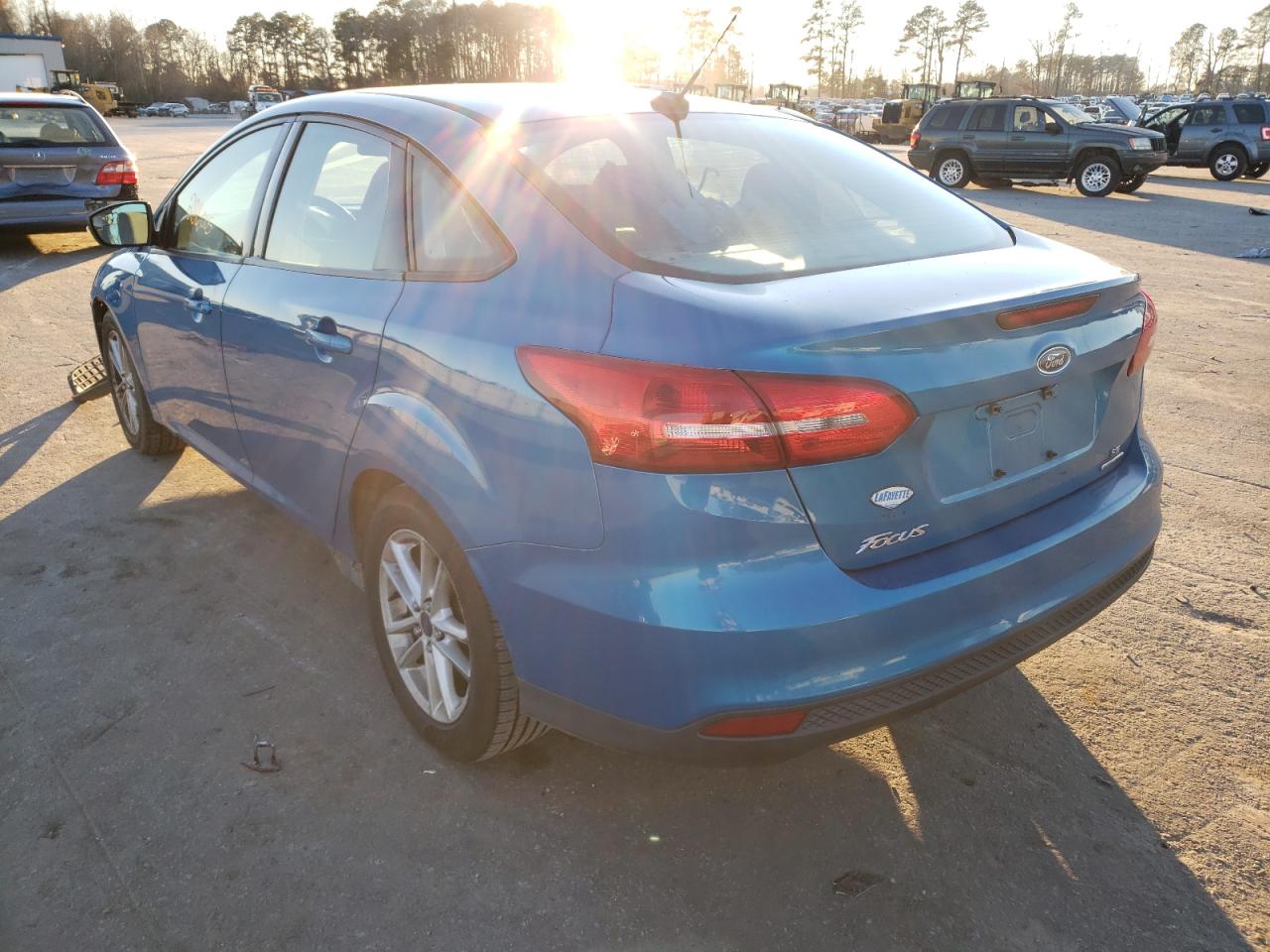 Photo 3 from auction – 2015 FORD FOCUS SE with VIN 1FADP3F26FL252386