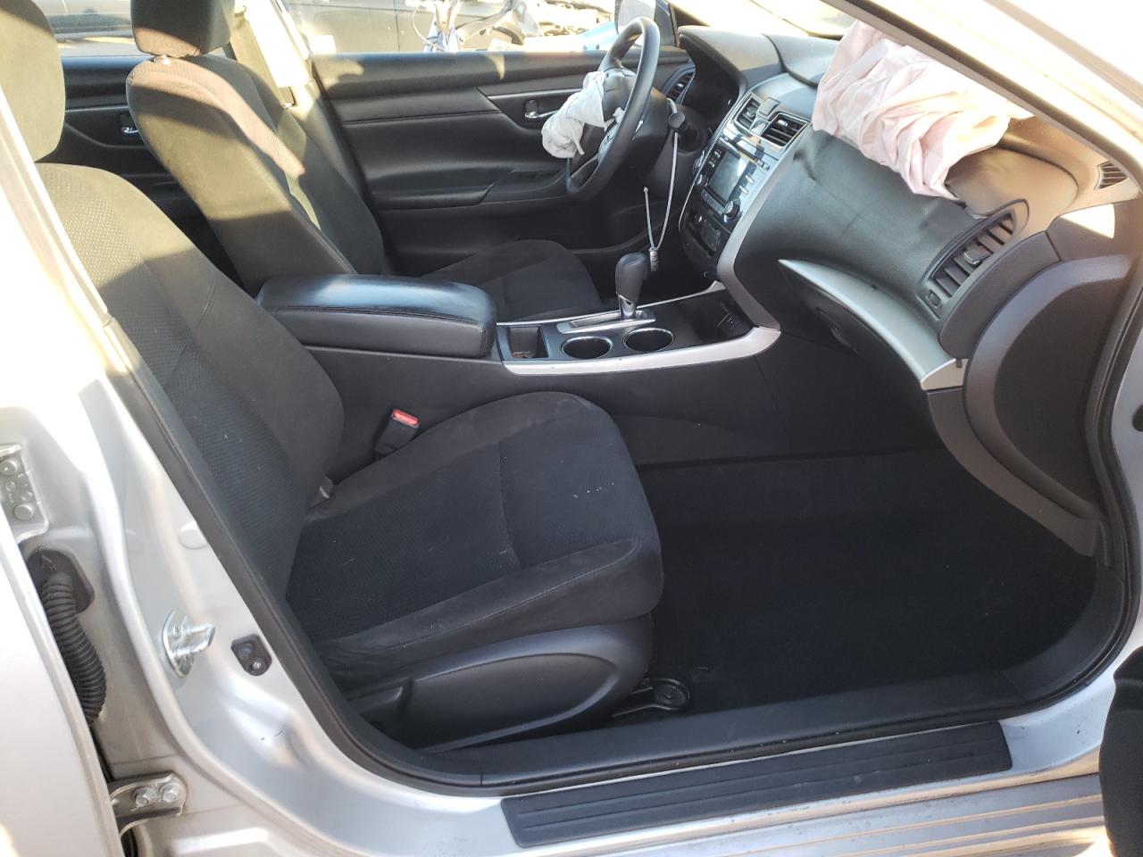 Photo 5 from auction – 2015 NISSAN ALTIMA 2.5 with VIN 1N4AL3AP6FC409285