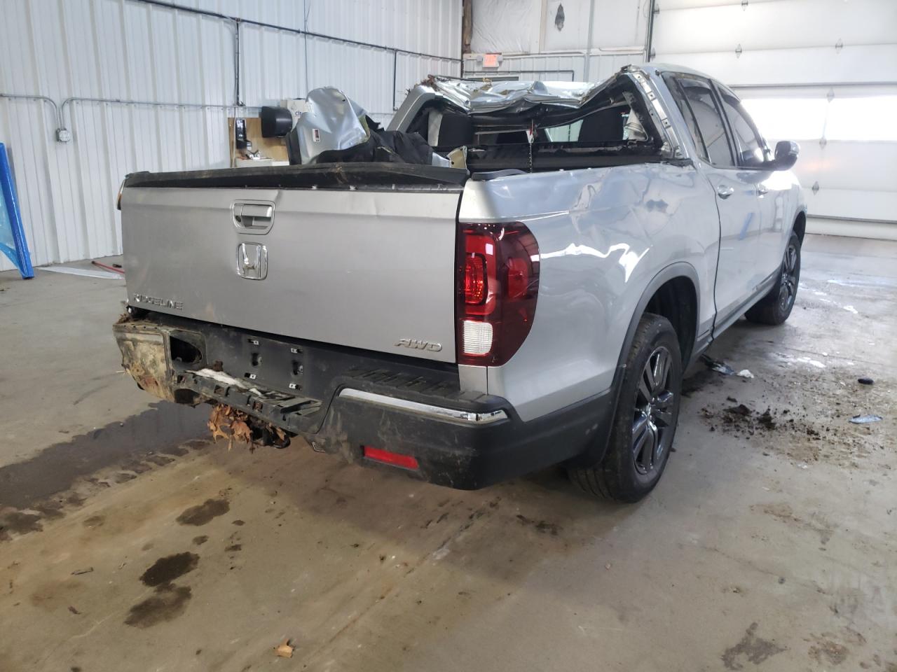 Photo 4 from auction – 2019 HONDA RIDGELINE with VIN 5FPYK3F1XKB027927