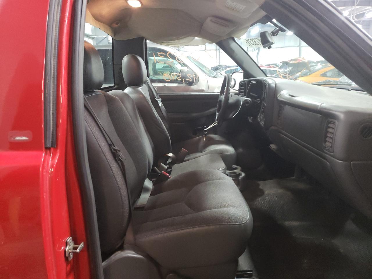 Фото 5 с аукциона – 2004 CHEVROLET SILVERADO с VIN 1GCEC14V34E201179