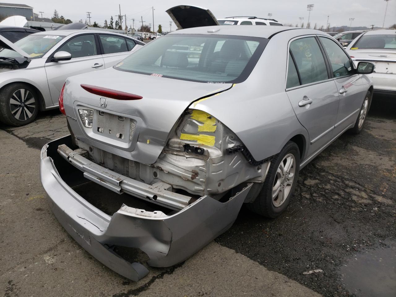 Photo 4 from auction – 2007 HONDA ACCORD with VIN 1HGCM56837A205541