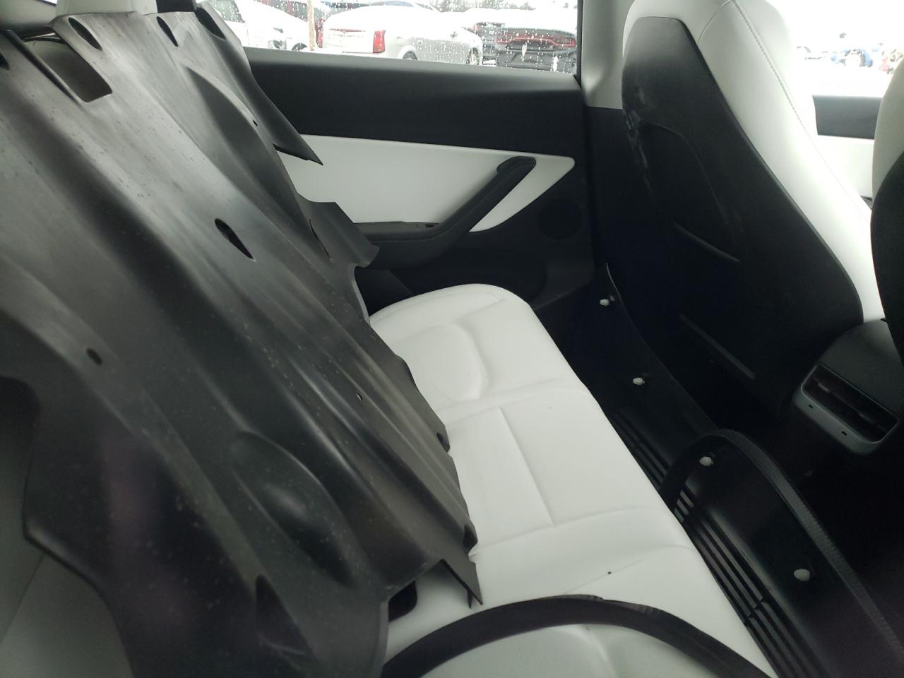 Photo 6 from auction – 2021 TESLA MODEL Y with VIN 5YJYGDEE6MF244138