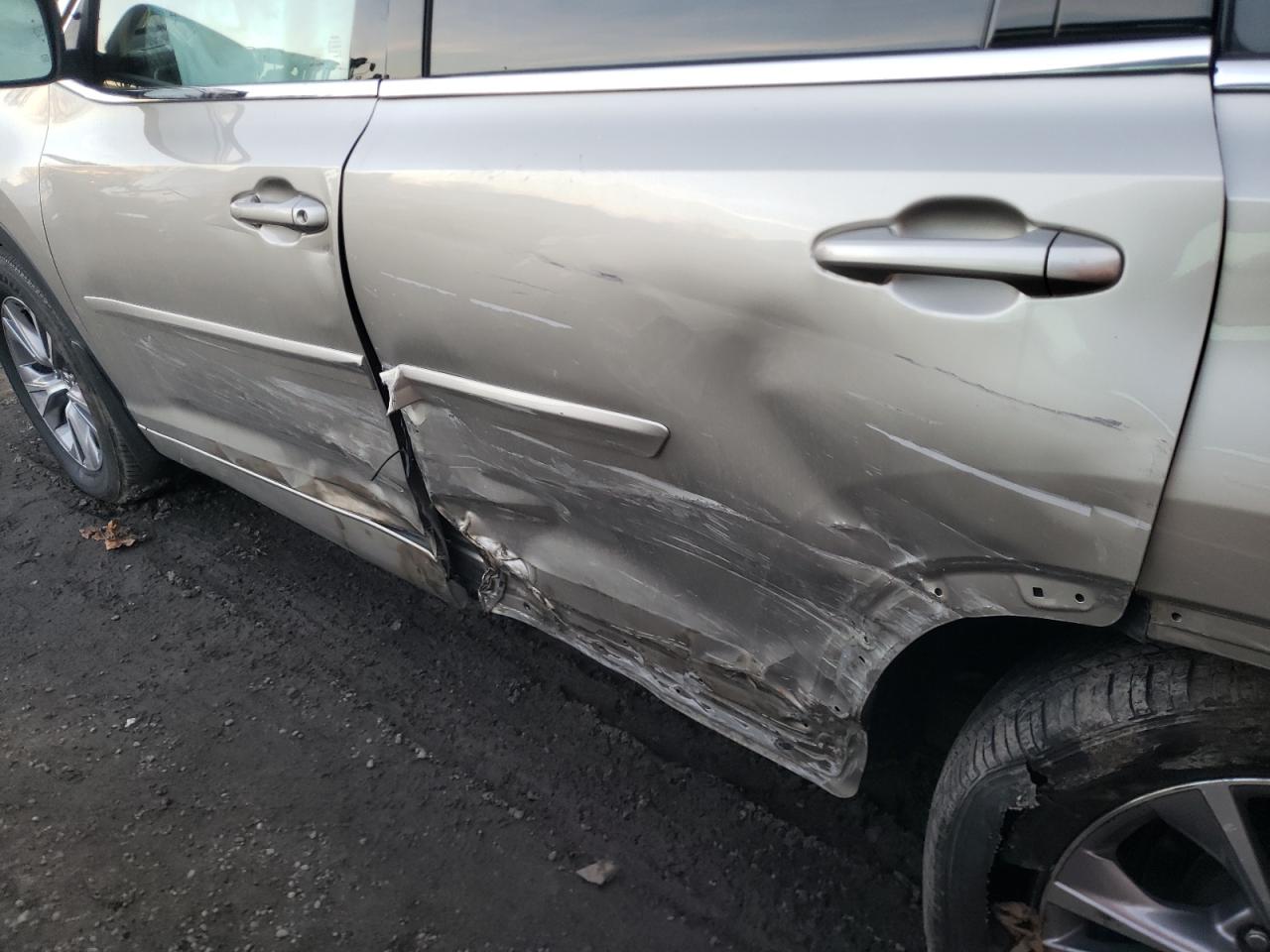 Photo 9 from auction – 2014 TOYOTA HIGHLANDER with VIN 5TDJKRFH7ES011131