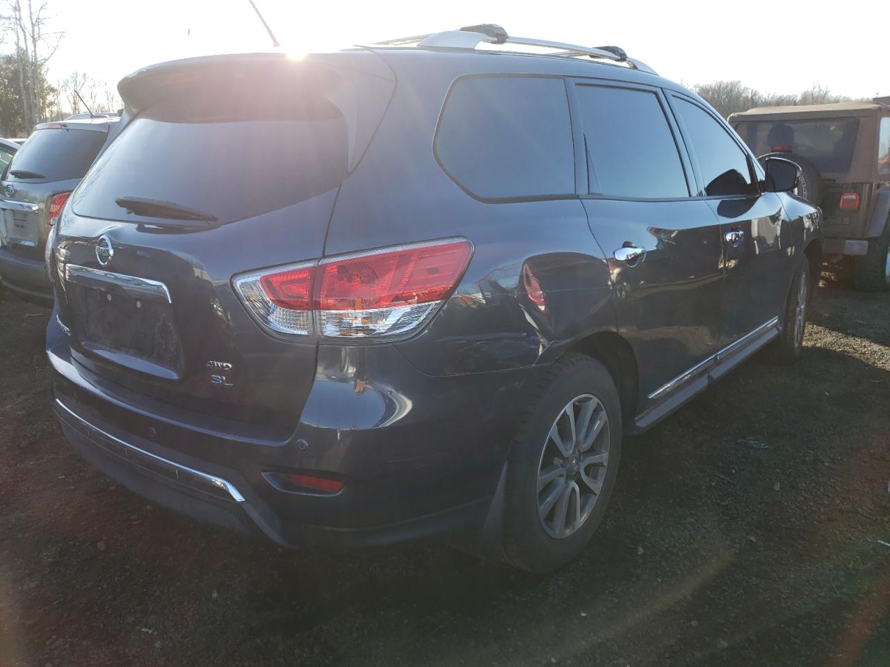 Photo 4 from auction – 2014 NISSAN PATHFINDER with VIN 5N1AR2MM5EC606043