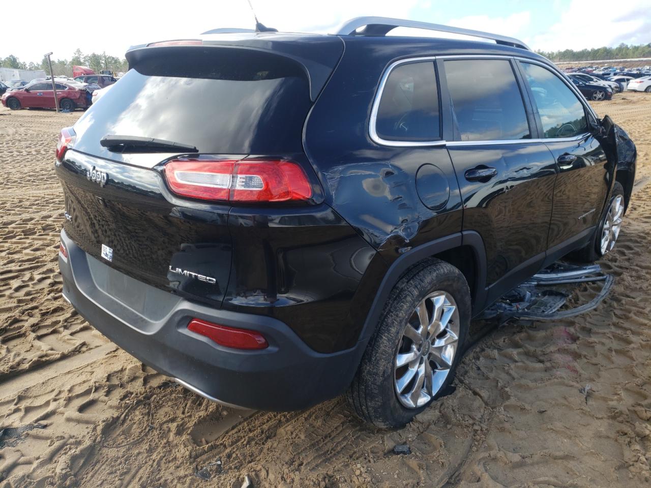 Photo 4 from auction – 2014 JEEP CHEROKEE L with VIN 1C4PJMDB5EW180921