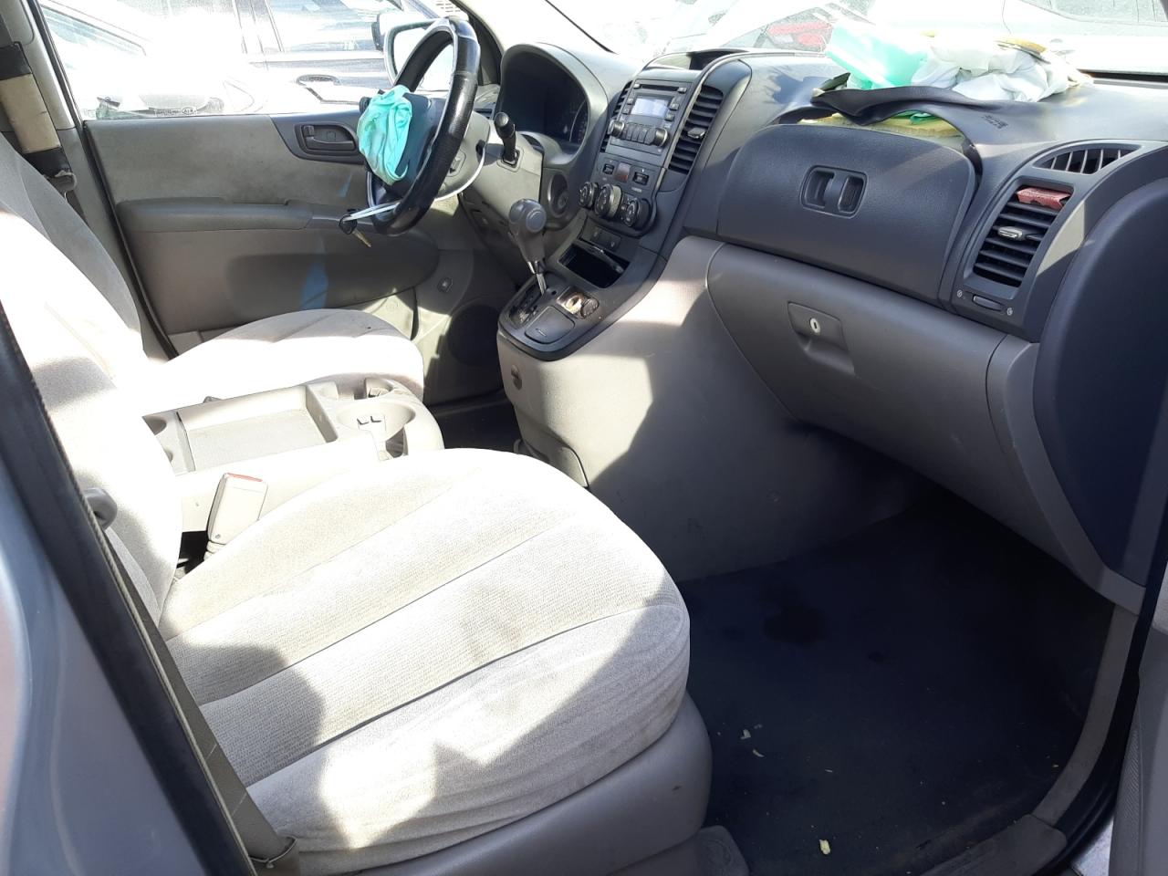 Photo 5 from auction – 2008 KIA SEDONA EX with VIN KNDMB233286263273