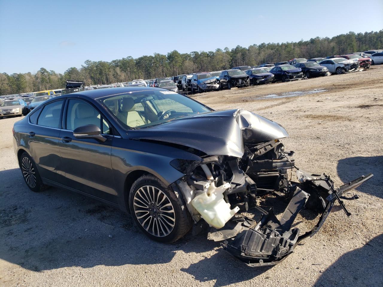 FORD FUSION SE 2016 with VIN 1FA6P0H78G5111809 - Photo from auction