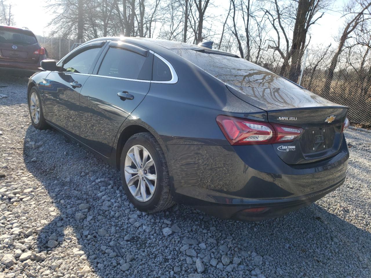 Photo 3 from auction – 2019 CHEVROLET MALIBU with VIN 1G1ZD5ST4KF153912