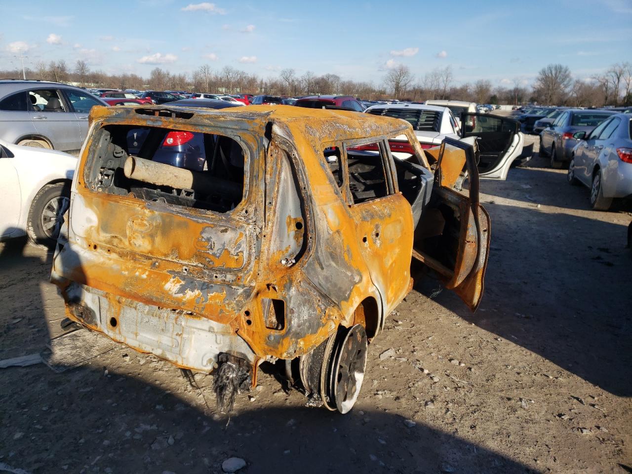 Photo 4 from auction – 2018 KIA SOUL with VIN KNDJN2A2XJ7598950